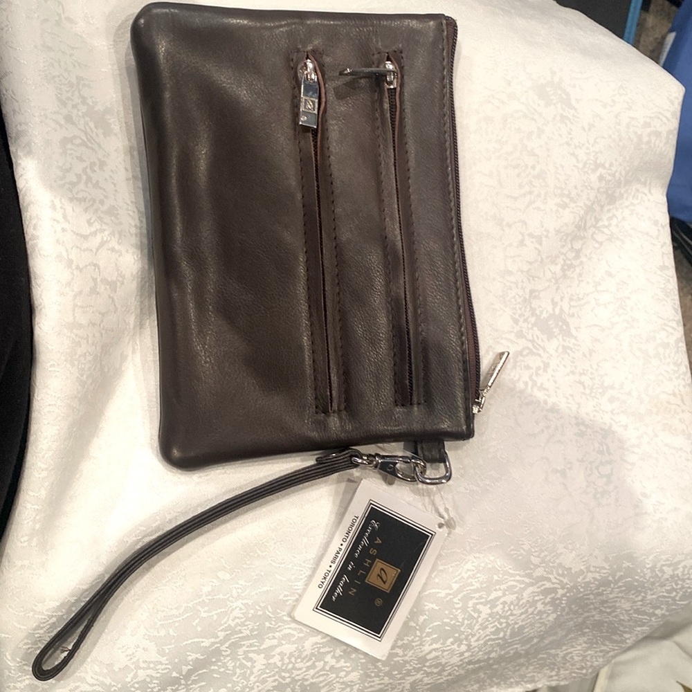 Brand new wristlet